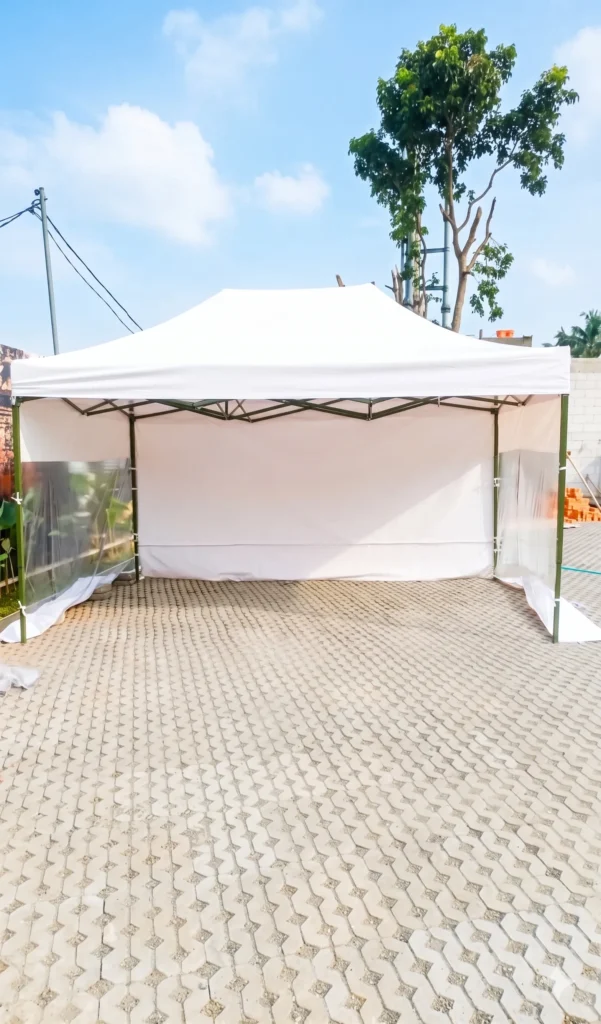 Tenda lipat portabel 4x4 mudah dibuka dan dilipat untuk sewa acara di Jakarta